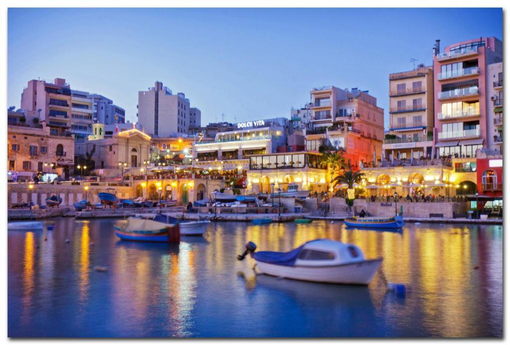Modern Apartment In The Best Location, Perfect For Families Σλιέμα Εξωτερικό φωτογραφία